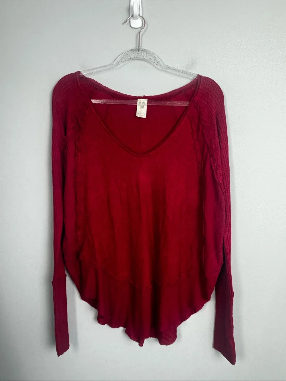 FREE PEOPLE | WE THE FREE Cranberry V-Neck Waffle Thermal Top Women’s Size Small
